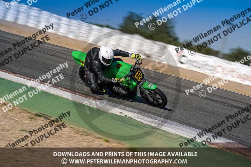 cadwell no limits trackday;cadwell park;cadwell park photographs;cadwell trackday photographs;enduro digital images;event digital images;eventdigitalimages;no limits trackdays;peter wileman photography;racing digital images;trackday digital images;trackday photos